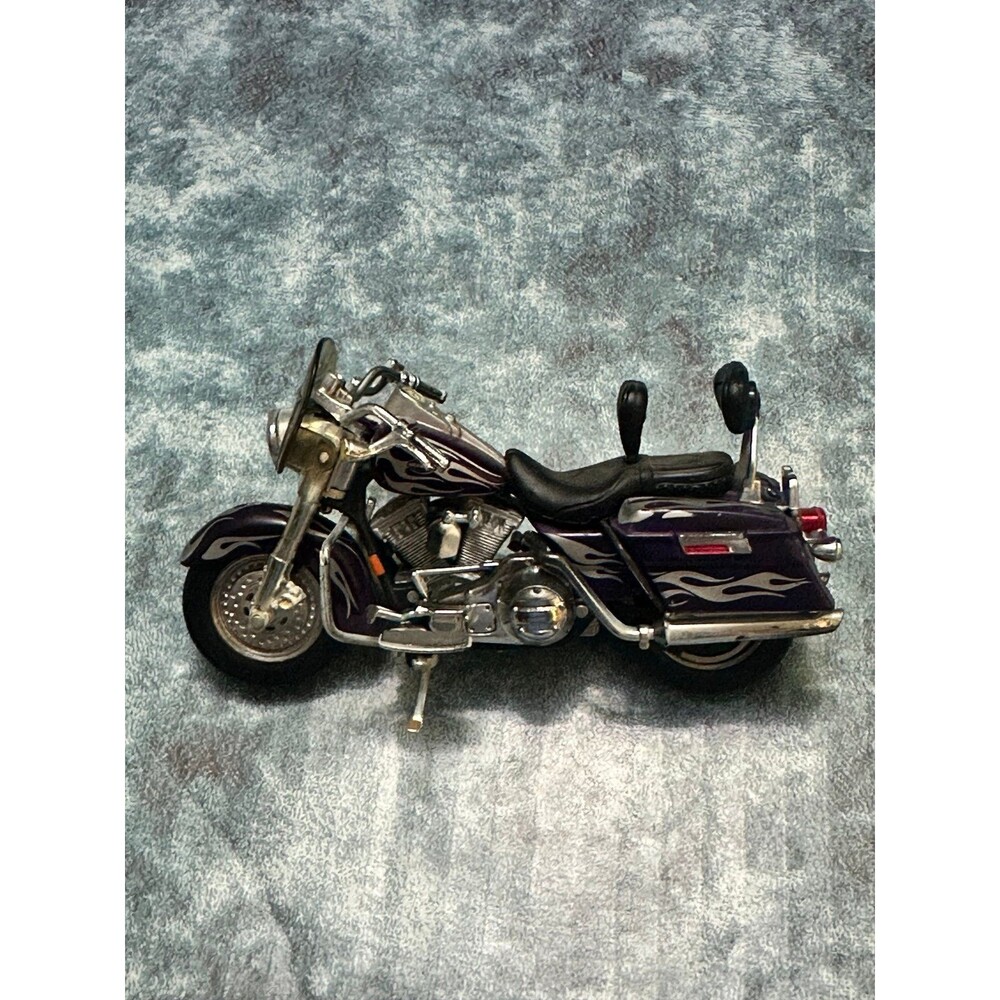 Harley-Davidson Purple & Black Flame Touring Motorcycle Toy collection